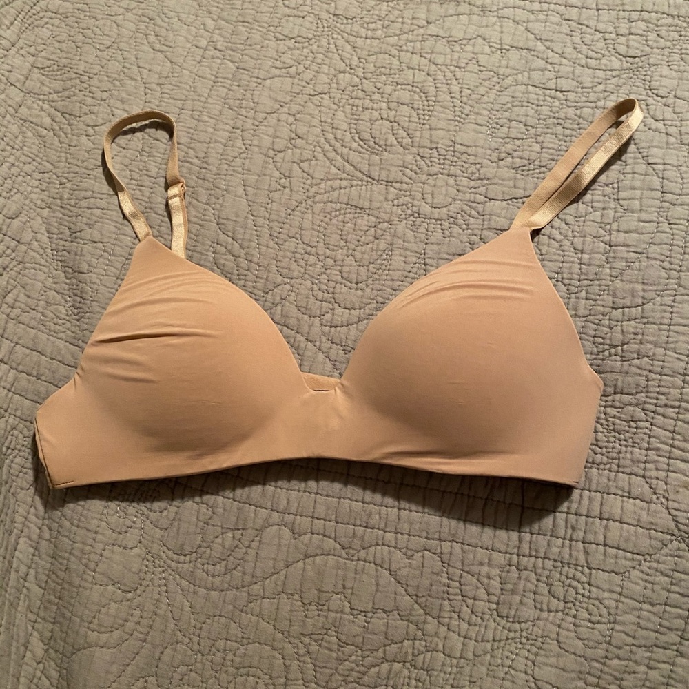 Victoria’s Secret bra size 32B